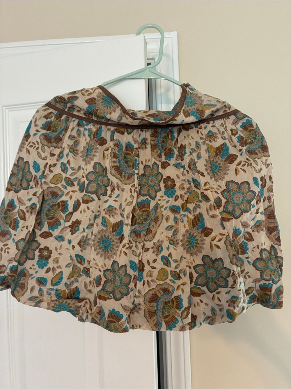 dELiA*s Beige Floral Mini Skirt with Teal & Brown Accents